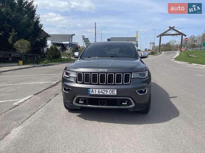 Внедорожник / Кроссовер Jeep Grand Cherokee 2017 в Киеве