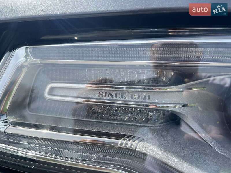 Внедорожник / Кроссовер Jeep Grand Cherokee 2017 в Киеве