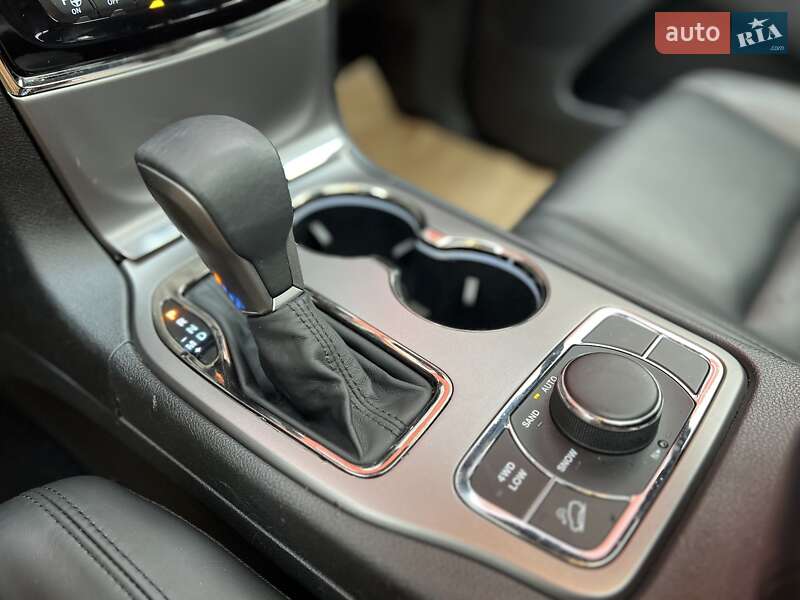 Внедорожник / Кроссовер Jeep Grand Cherokee 2019 в Одессе