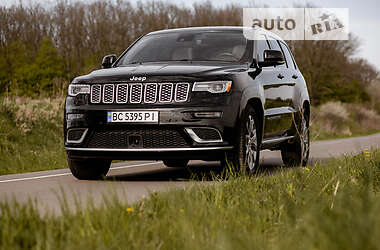 Внедорожник / Кроссовер Jeep Grand Cherokee 2019 в 
