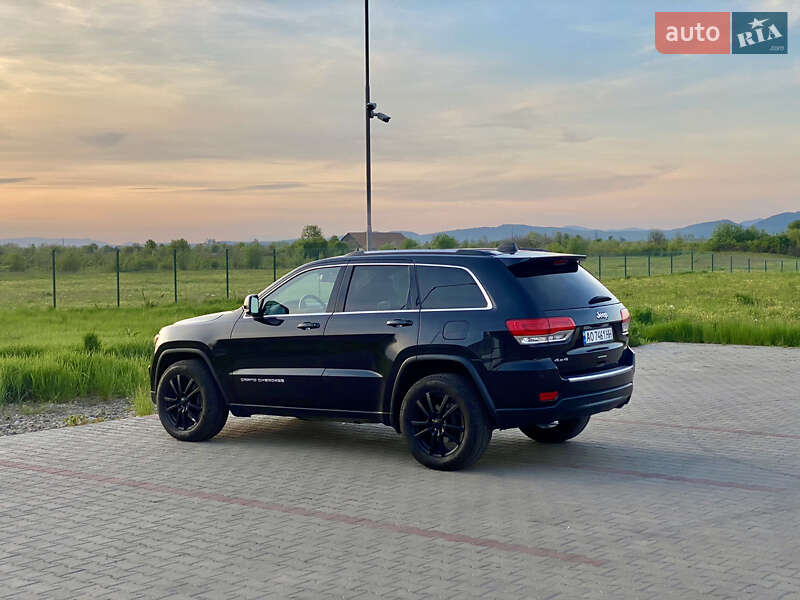 Внедорожник / Кроссовер Jeep Grand Cherokee 2015 в Тячеве