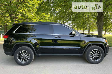 Позашляховик / Кросовер Jeep Grand Cherokee 2020 в 