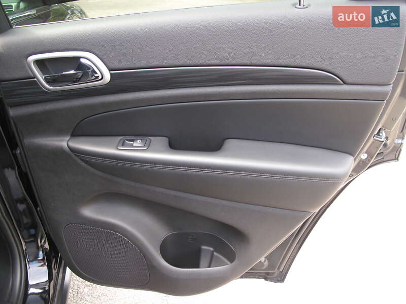 Внедорожник / Кроссовер Jeep Grand Cherokee 2020 в Киеве