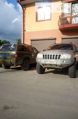 Внедорожник / Кроссовер Jeep Grand Cherokee 2001 в Рожнятове
