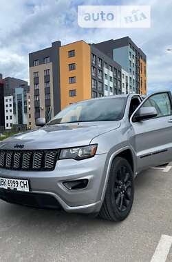 Внедорожник / Кроссовер Jeep Grand Cherokee 2018 в Ровно
