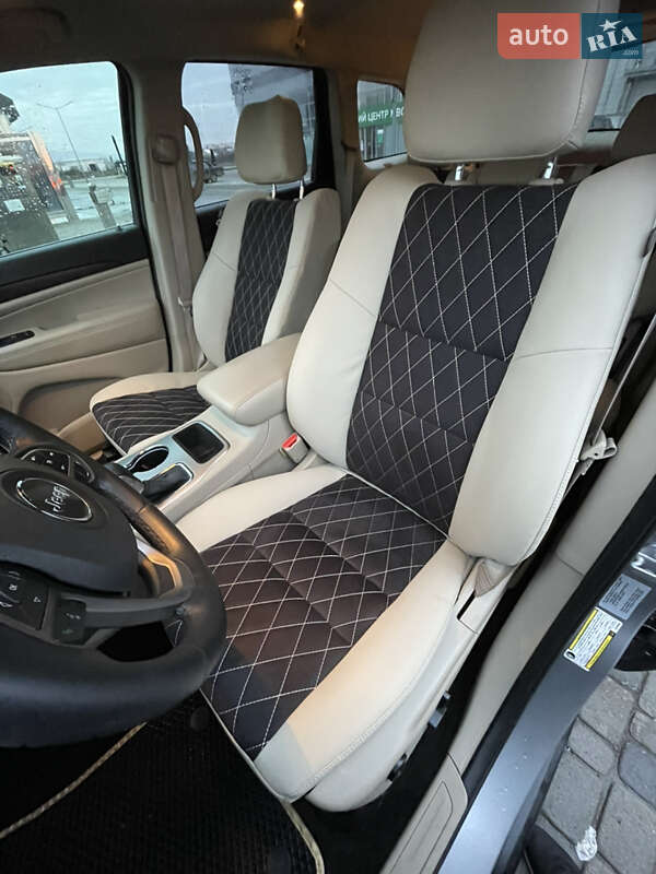 Внедорожник / Кроссовер Jeep Grand Cherokee 2017 в Киеве