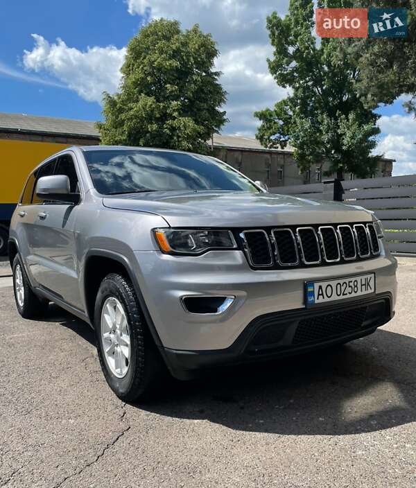 Внедорожник / Кроссовер Jeep Grand Cherokee 2017 в Киеве