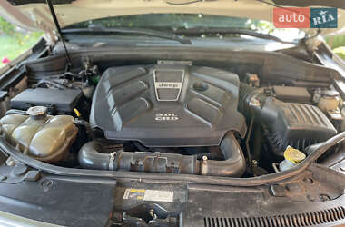 Внедорожник / Кроссовер Jeep Grand Cherokee 2013 в Самборе