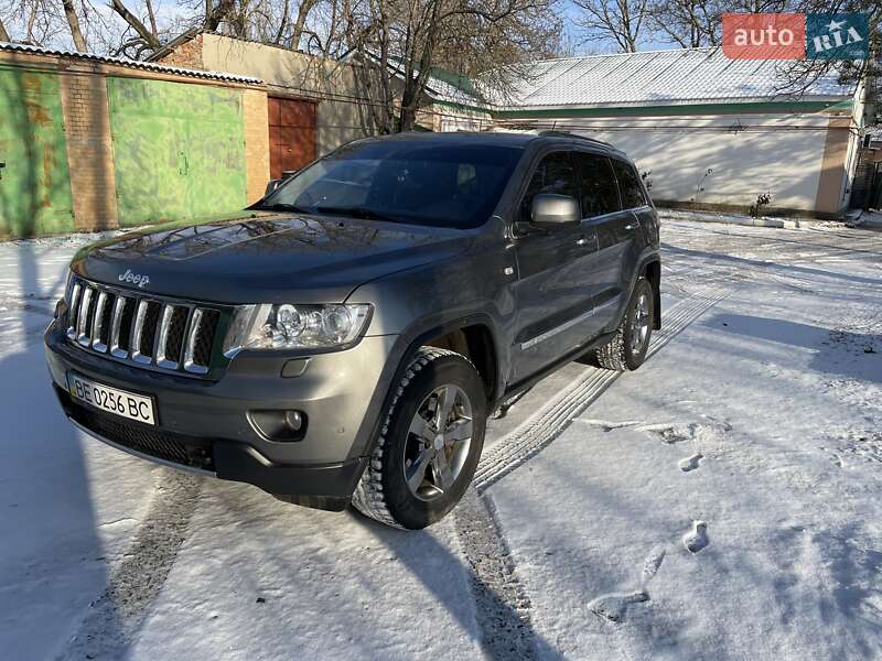 Внедорожник / Кроссовер Jeep Grand Cherokee 2011 в Березнеговатом