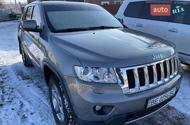 Внедорожник / Кроссовер Jeep Grand Cherokee 2011 в 