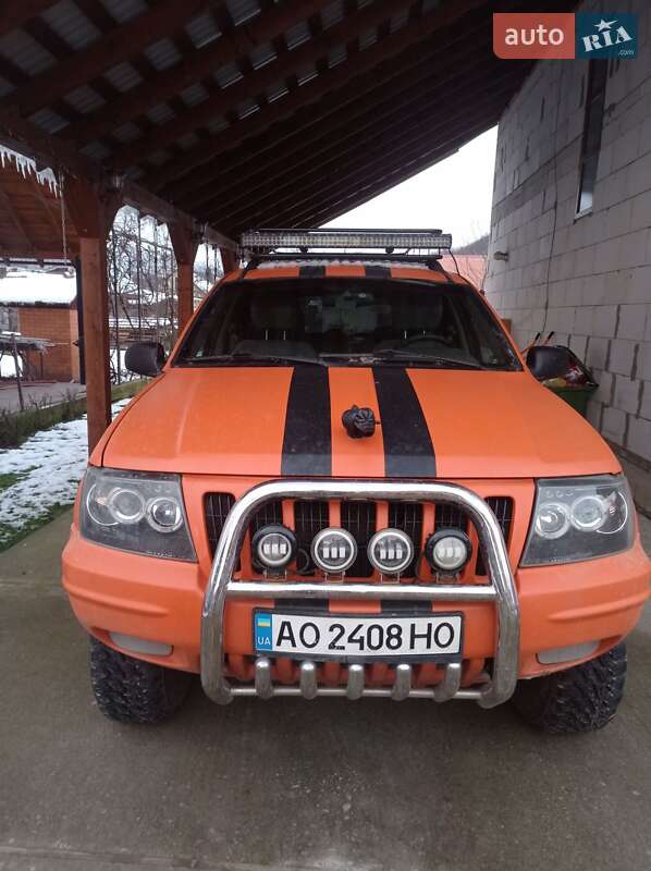 Внедорожник / Кроссовер Jeep Grand Cherokee 2000 в Тячеве