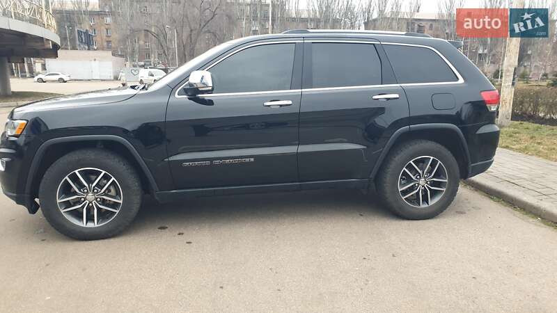 Внедорожник / Кроссовер Jeep Grand Cherokee 2018 в Кривом Роге