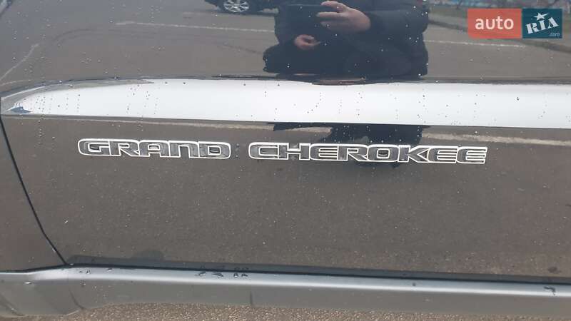 Внедорожник / Кроссовер Jeep Grand Cherokee 2018 в Кривом Роге