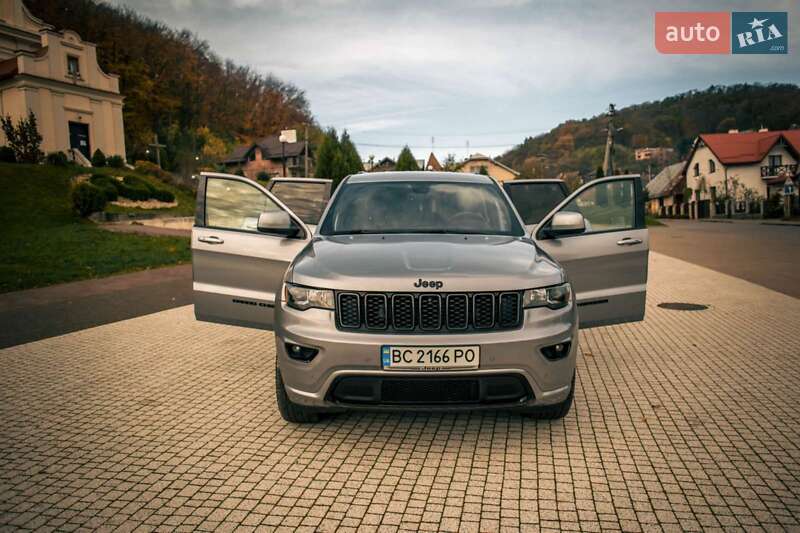 Внедорожник / Кроссовер Jeep Grand Cherokee 2018 в Львове