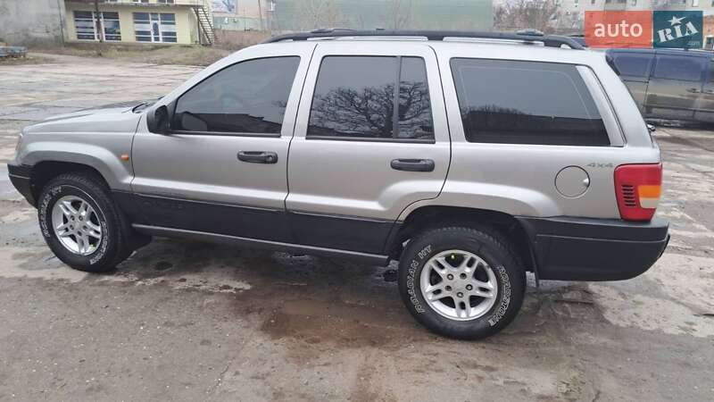 Внедорожник / Кроссовер Jeep Grand Cherokee 2001 в Николаеве