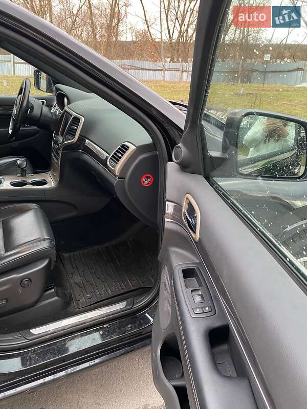 Позашляховик / Кросовер Jeep Grand Cherokee 2015 в Львові