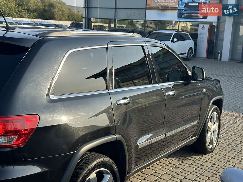 Внедорожник / Кроссовер Jeep Grand Cherokee 2012 в Ужгороде