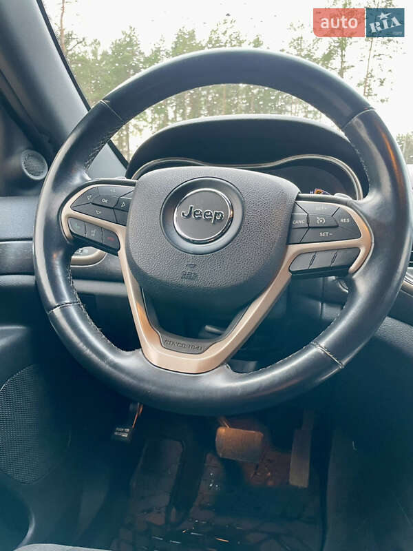 Позашляховик / Кросовер Jeep Grand Cherokee 2015 в Луцьку фото 44 Позашляховик / Кросовер Jeep Grand Cherokee 2015 в Луцьку