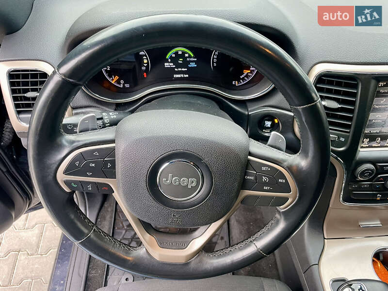 Позашляховик / Кросовер Jeep Grand Cherokee 2015 в Луцьку фото 49 Позашляховик / Кросовер Jeep Grand Cherokee 2015 в Луцьку