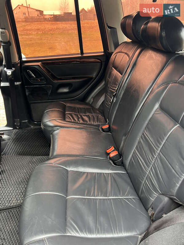 Внедорожник / Кроссовер Jeep Grand Cherokee 2003 в Владимирце