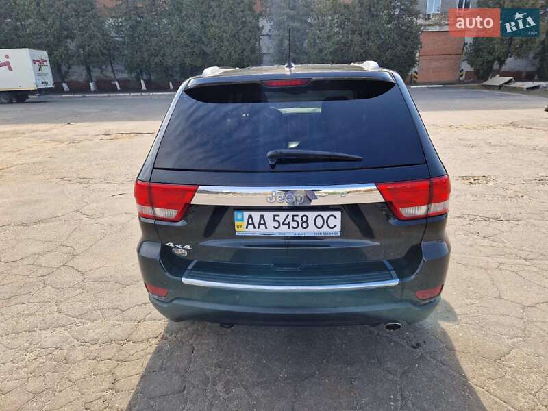 Позашляховик / Кросовер Jeep Grand Cherokee 2011 в Києві