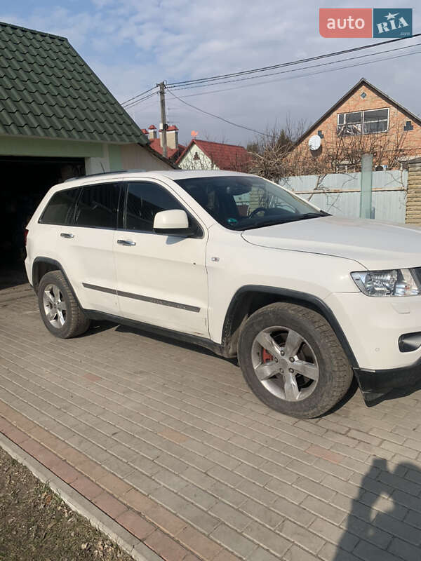 Внедорожник / Кроссовер Jeep Grand Cherokee 2011 в Боярке