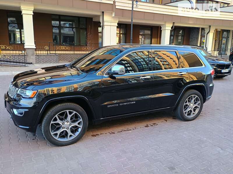 Внедорожник / Кроссовер Jeep Grand Cherokee 2019 в Киеве