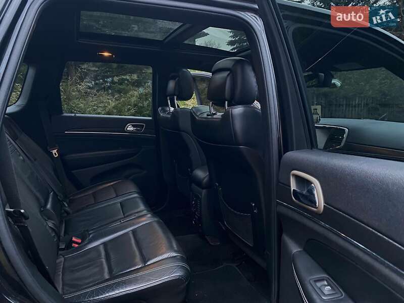 Внедорожник / Кроссовер Jeep Grand Cherokee 2015 в Рожнятове