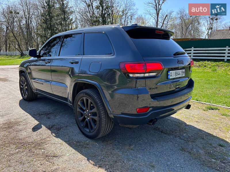 Внедорожник / Кроссовер Jeep Grand Cherokee 2018 в Киеве