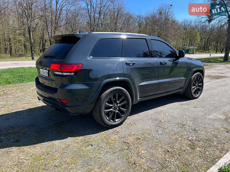 Внедорожник / Кроссовер Jeep Grand Cherokee 2018 в Киеве