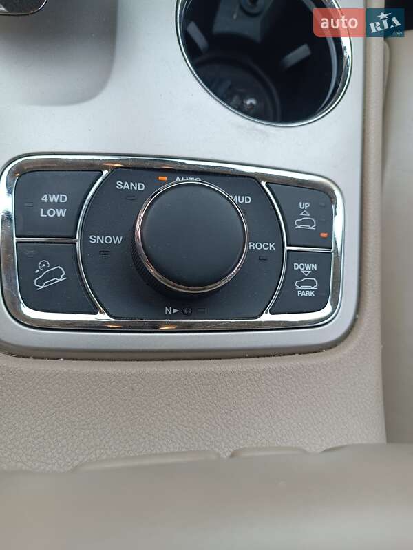 Внедорожник / Кроссовер Jeep Grand Cherokee 2013 в Косове