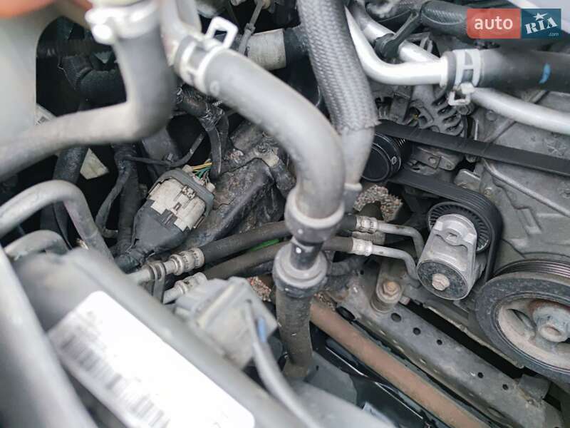 Внедорожник / Кроссовер Jeep Grand Cherokee 2016 в Киеве фото 16 Внедорожник / Кроссовер Jeep Grand Cherokee 2016 в Киеве