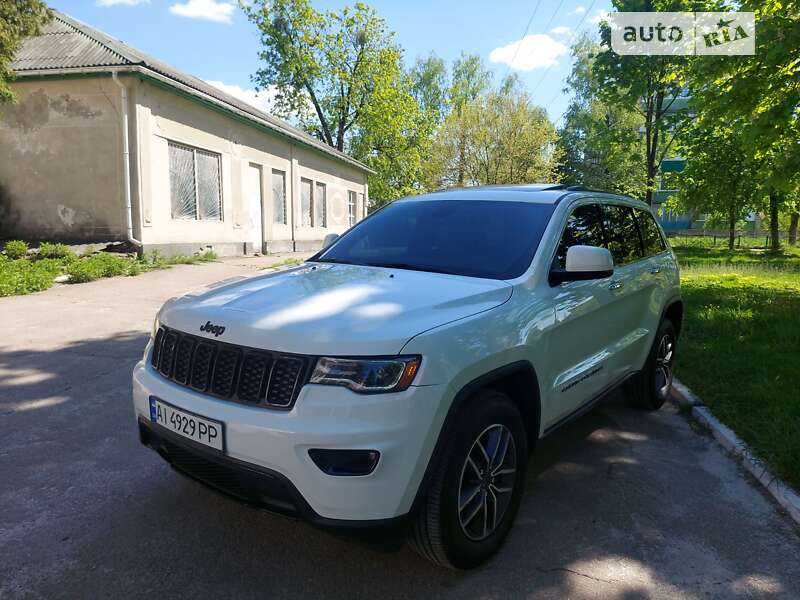 Позашляховик / Кросовер Jeep Grand Cherokee 2020 в Броварах