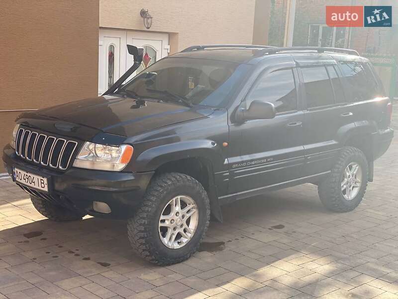 Внедорожник / Кроссовер Jeep Grand Cherokee 2002 в Тячеве