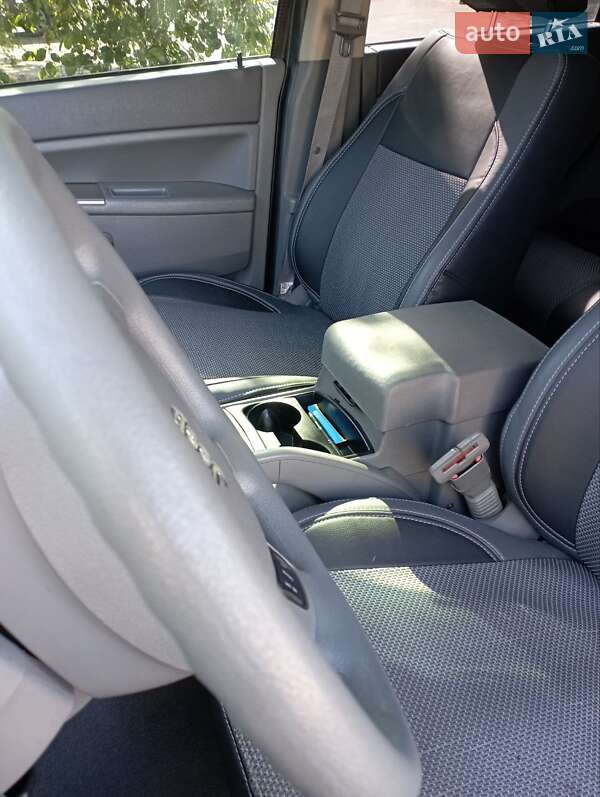 Позашляховик / Кросовер Jeep Grand Cherokee 2005 в Харкові