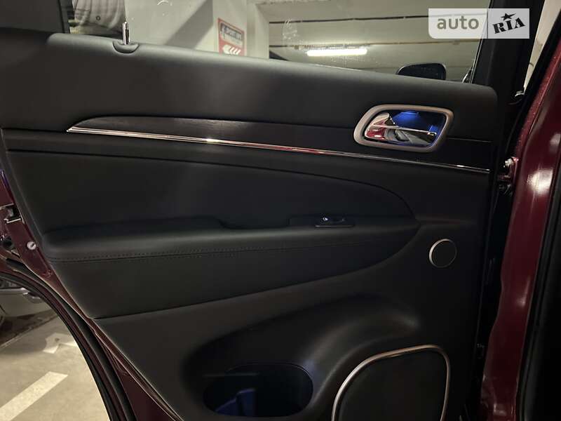 Внедорожник / Кроссовер Jeep Grand Cherokee 2018 в Киеве