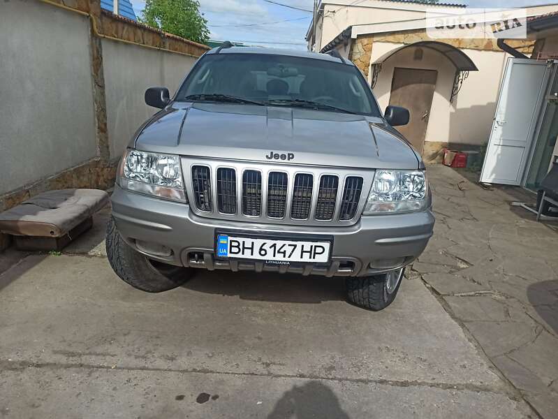Внедорожник / Кроссовер Jeep Grand Cherokee 2002 в Подольске