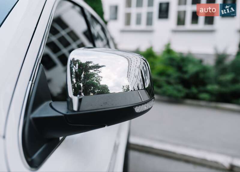 Позашляховик / Кросовер Jeep Grand Cherokee 2018 в Києві