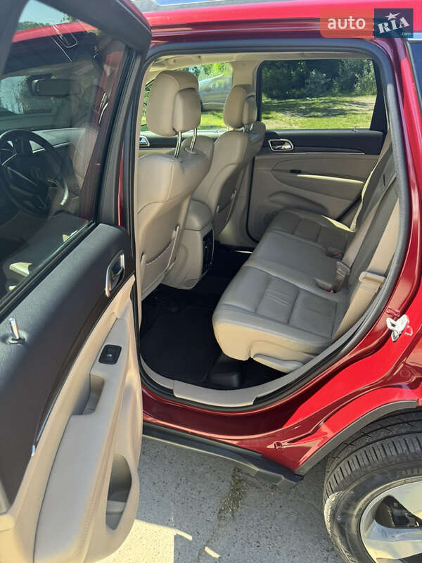 Внедорожник / Кроссовер Jeep Grand Cherokee 2015 в Киеве фото 8 Внедорожник / Кроссовер Jeep Grand Cherokee 2015 в Киеве