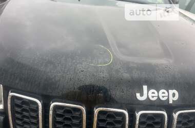 Внедорожник / Кроссовер Jeep Grand Cherokee 2021 в Киеве