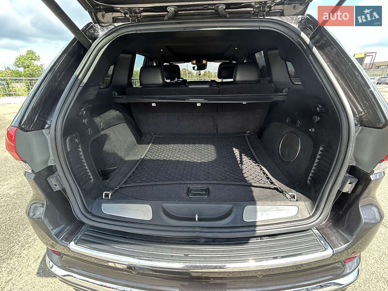 Внедорожник / Кроссовер Jeep Grand Cherokee 2018 в Киеве