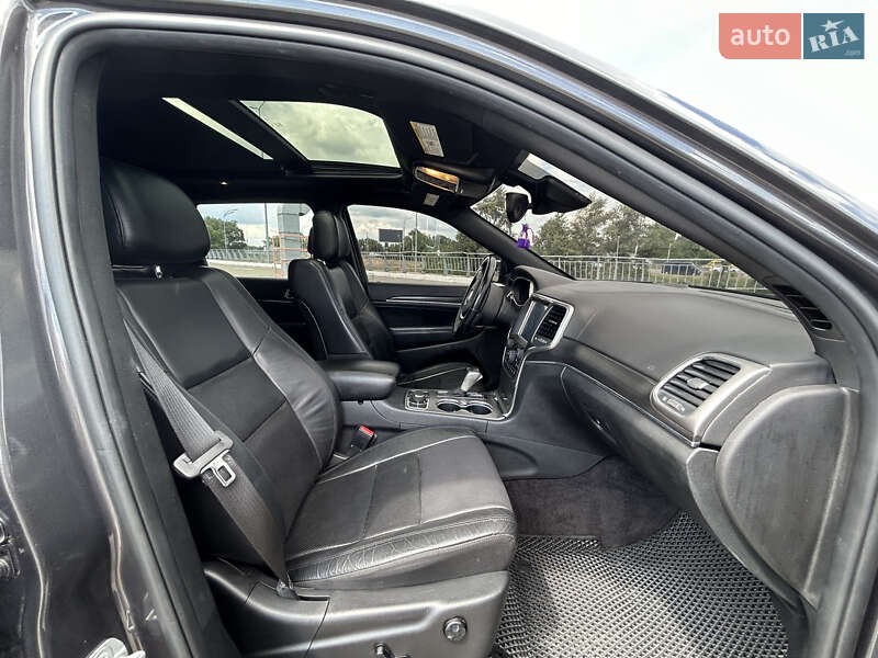 Внедорожник / Кроссовер Jeep Grand Cherokee 2018 в Киеве