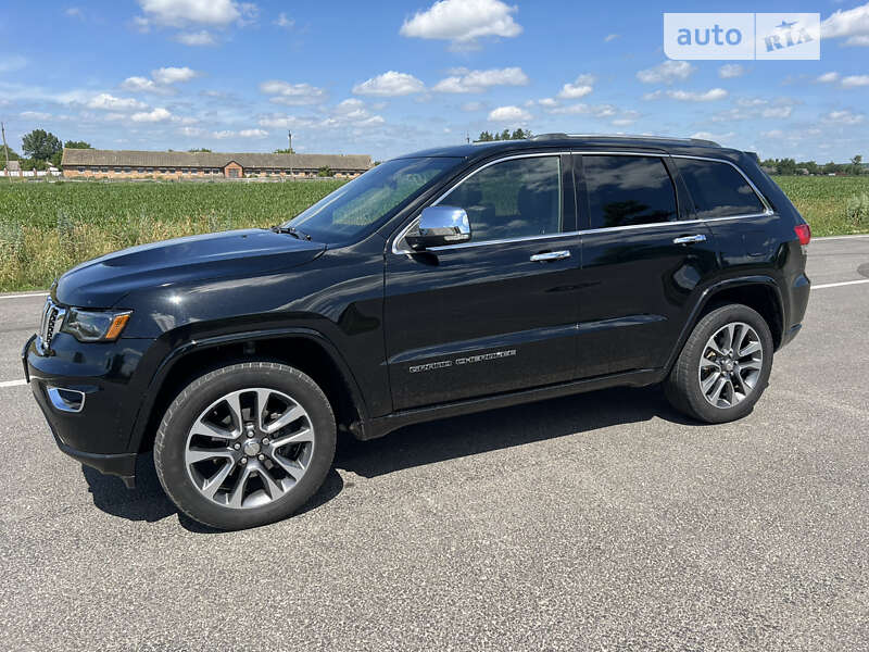 Внедорожник / Кроссовер Jeep Grand Cherokee 2017 в Киеве