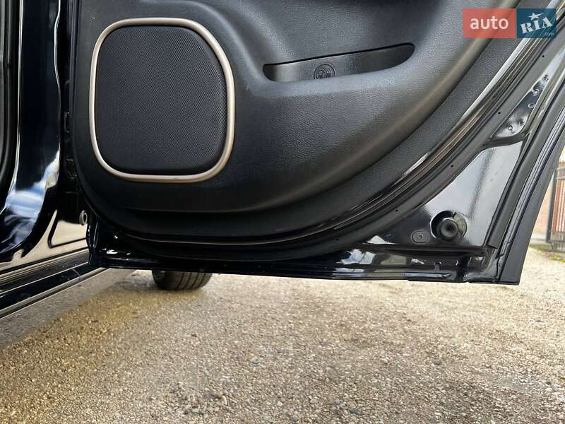 Позашляховик / Кросовер Jeep Grand Cherokee 2015 в Львові