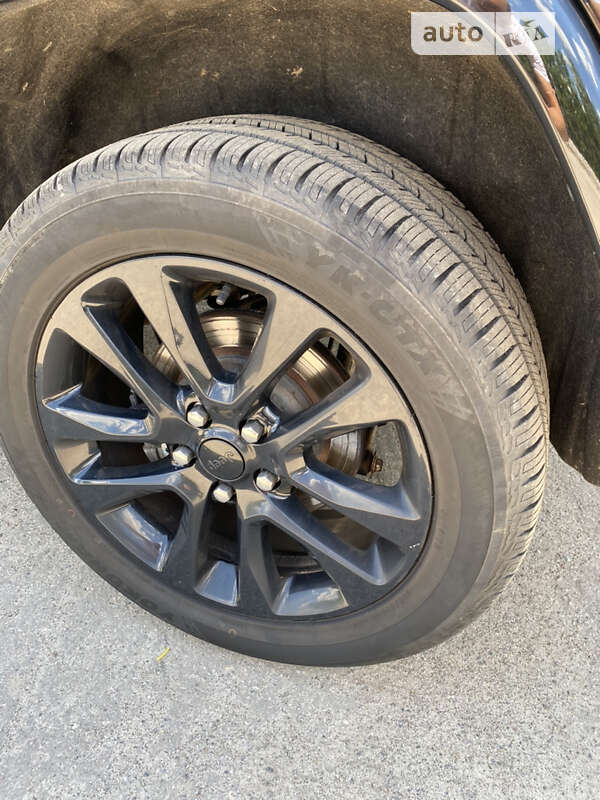 Внедорожник / Кроссовер Jeep Grand Cherokee 2017 в Харькове