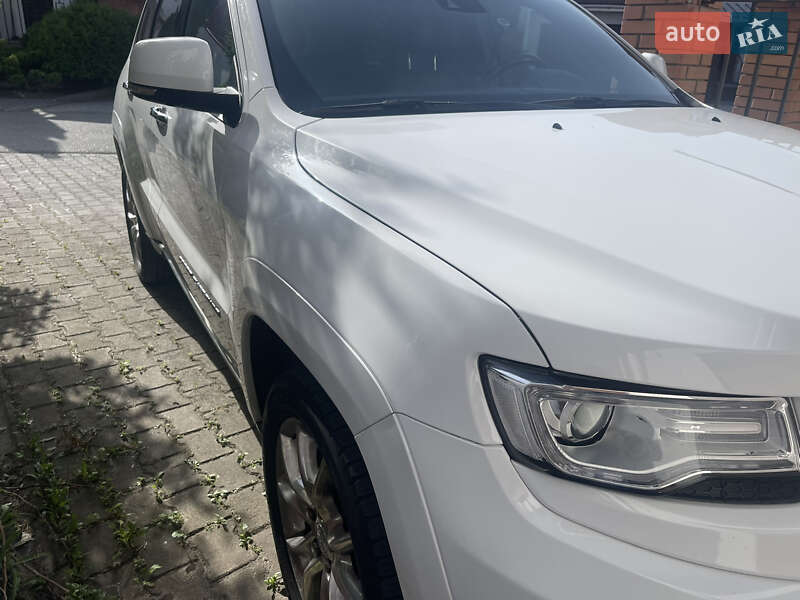 Внедорожник / Кроссовер Jeep Grand Cherokee 2014 в Киеве