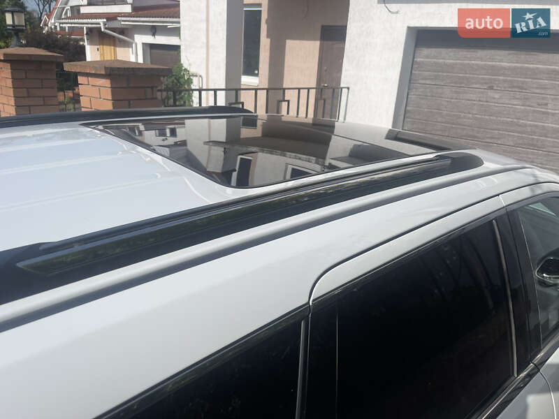 Внедорожник / Кроссовер Jeep Grand Cherokee 2014 в Киеве