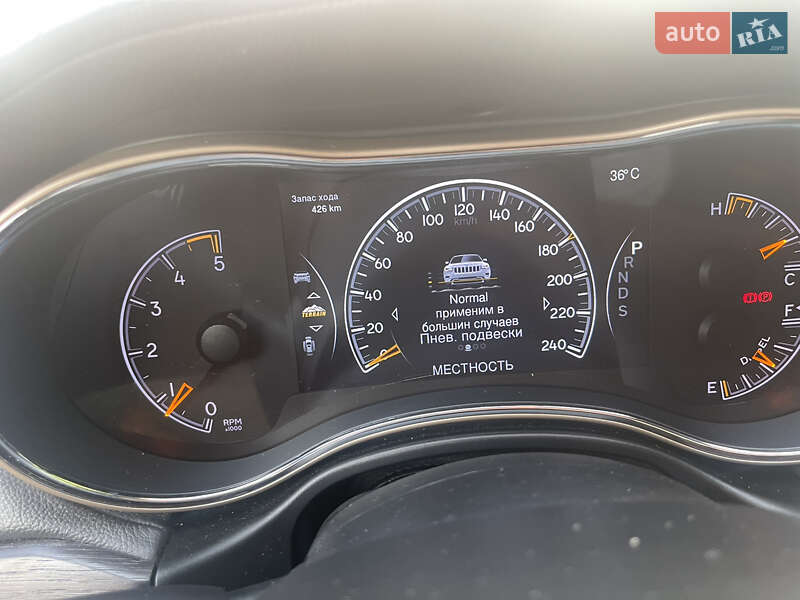 Внедорожник / Кроссовер Jeep Grand Cherokee 2014 в Киеве