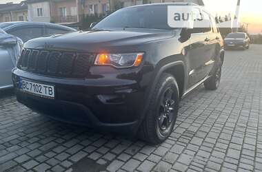 Позашляховик / Кросовер Jeep Grand Cherokee 2016 в Львові