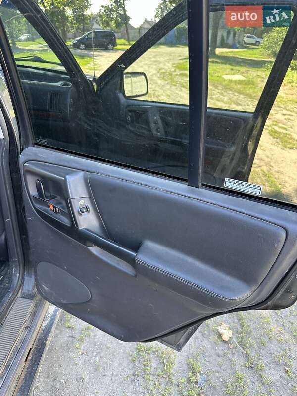 Позашляховик / Кросовер Jeep Grand Cherokee 1997 в Харкові